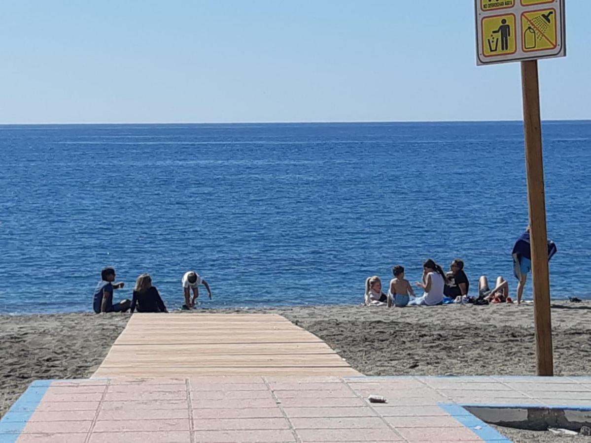 דירות טורנואבה Terraza Y Playa Costa Tropical מראה חיצוני תמונה